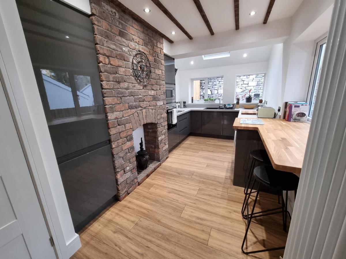 Hill View Villa Abertillery ภายนอก รูปภาพ