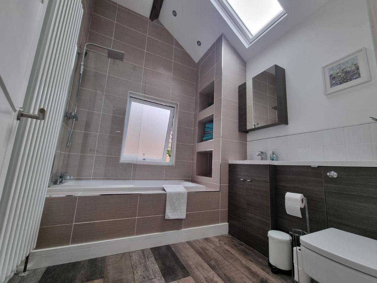 Hill View Villa Abertillery ภายนอก รูปภาพ