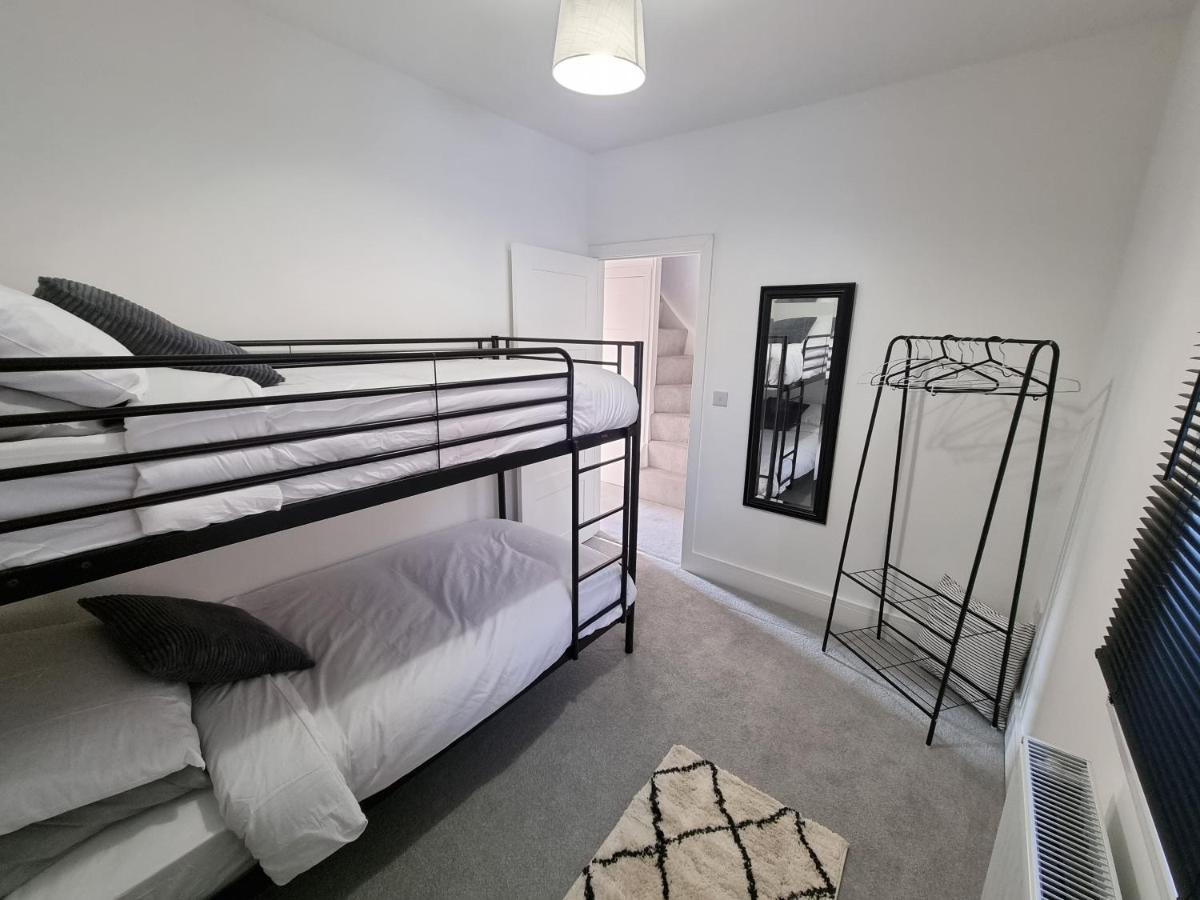 Hill View Villa Abertillery ภายนอก รูปภาพ